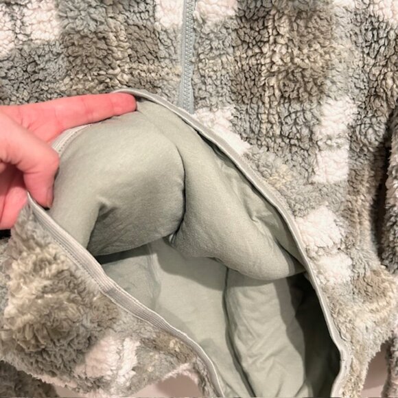 Angel Kiss Sage Green Plaid Sherpa Quarter Zip Pullover Size Medium - Picture 4 of 7